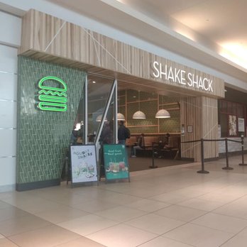 Shake Shack The Fashion Mall at Keystone - Mall entrance for Shake Shack at the Fashion Mall - Burgers Near Me - Indianapolis, Indiana Shake Shack The Fashion Mall at Keystone - Mall entrance for Shake Shack at the Fashion Mall - Burgers Near Me - Indianapolis, Indiana