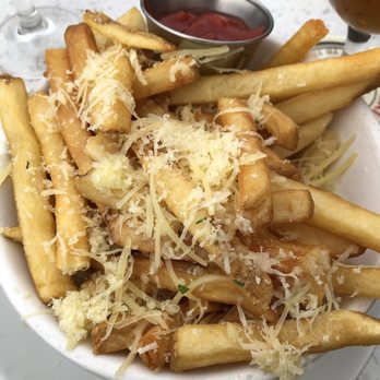 Ballast Point Brewing Long Beach - Parmesan fries: great - Breweries Near Me - Long Beach, California