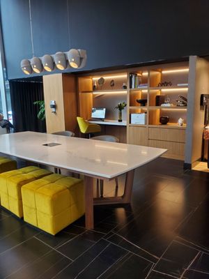 Humaniti Hotel Montreal Autograph Collection by null
