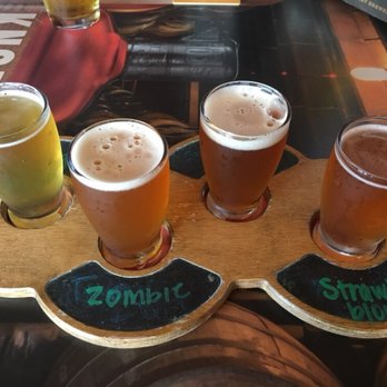 The District Tap - Sports Bars Near Me - Indianapolis, Indiana The District Tap - Sports Bars Near Me - Indianapolis, Indiana