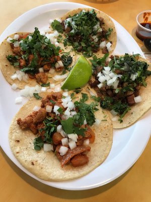 El Chino Taqueria y Mariscos by null