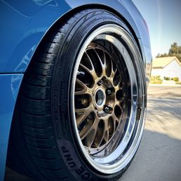 Wheel and tire Wheel and tire