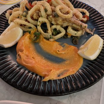 Ithaki Mediterranean Restaurant - Crispy Calamari - Mediterranean Near Me - Peabody, Massachusetts