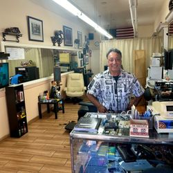 Gentlemen's Barber Shop - Benjamin and his amazing barbershop