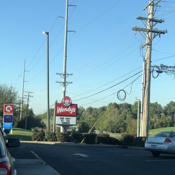 Wendy's - Street sign - Burgers Near Me - Louisville, Kentucky Wendy's - Street sign - Burgers Near Me - Louisville, Kentucky