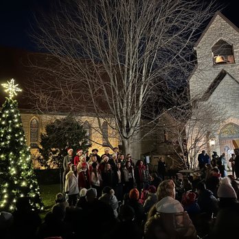 The Village Church - Annual Community-Wide Christmas Tree Lighting Event - Churches Near Me - Northbrook, Illinois The Village Church - Annual Community-Wide Christmas Tree Lighting Event - Churches Near Me - Northbrook, Illinois