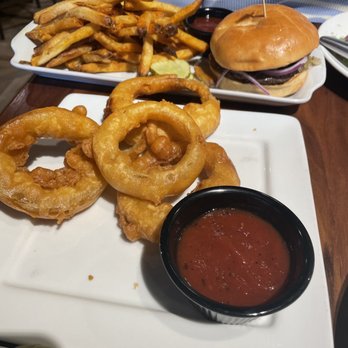 BRU Burger Bar - Cincinnati - Onion Rings - Burgers Near Me - Cincinnati, Ohio