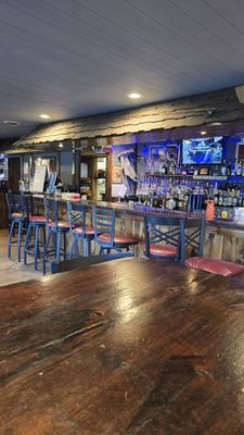 Four Seasons Restaurant by null