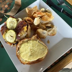 Riley's Pub - Smash Burger