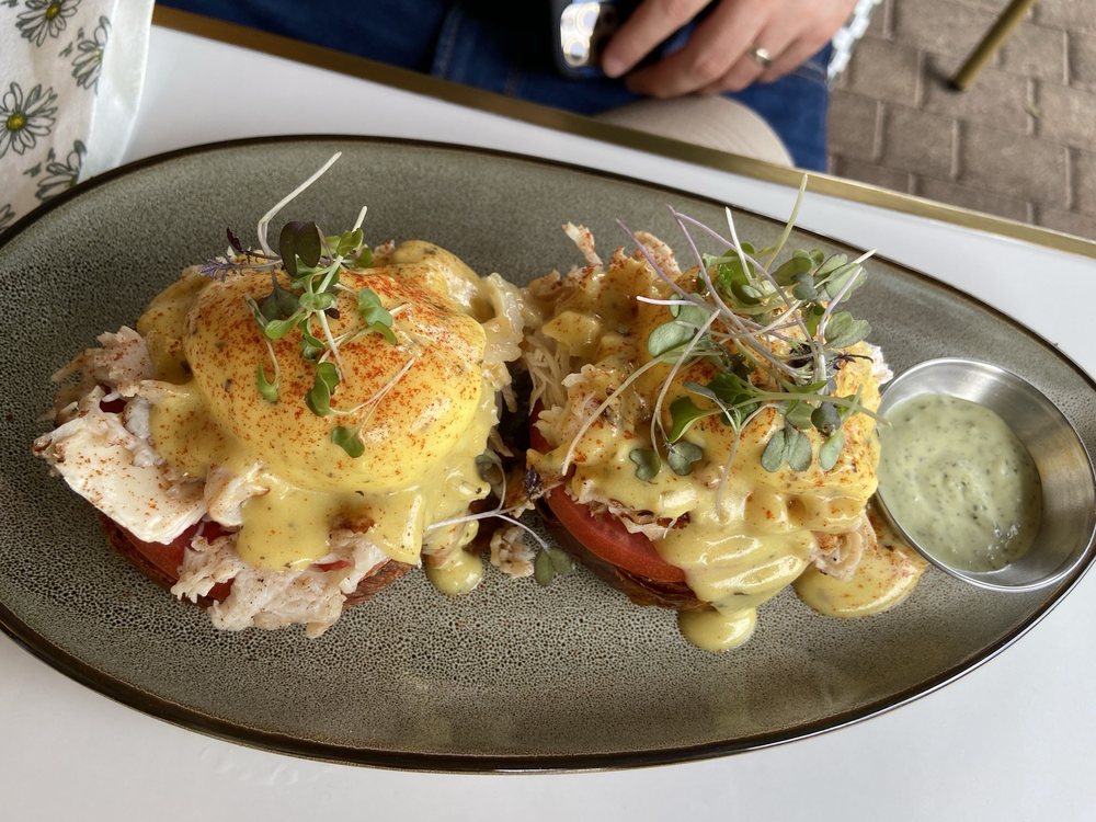 Café Bastille Weston