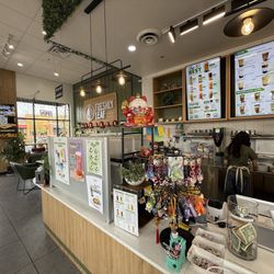 Freshly Leaf -Maple Grove  - Inside
