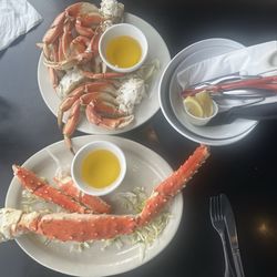 King and  Dungeness Crab