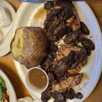 Texas Roadhouse - Grilled Pork Chops with mushrooms - Barbeque Near Me - Buford, Georgia Texas Roadhouse - Grilled Pork Chops with mushrooms - Barbeque Near Me - Buford, Georgia