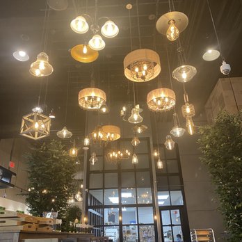 Chateau De Chantilly Cafe - interior - Bakeries Near Me - Chantilly, Virginia Chateau De Chantilly Cafe - interior - Bakeries Near Me - Chantilly, Virginia