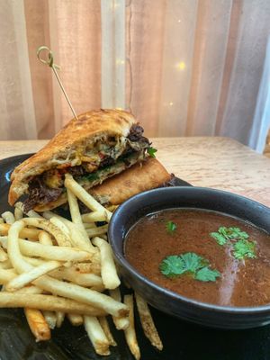 Tracey's at Roam Inn by null