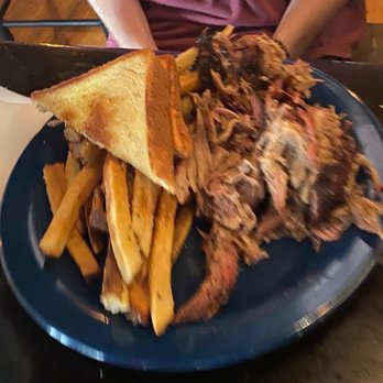 MOJO Hogtown Bar-B-Que - Pulled Pork - Barbeque Near Me - Gainesville, Florida MOJO Hogtown Bar-B-Que - Pulled Pork - Barbeque Near Me - Gainesville, Florida