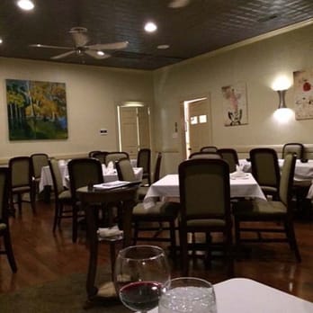 Inner Banks Inn - the restaurant - Bed & Breakfast Near Me - Edenton, North Carolina