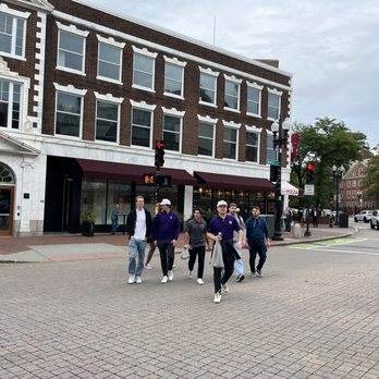 Joe's Pizza - Outside - Pizza Near Me - Cambridge, Massachusetts