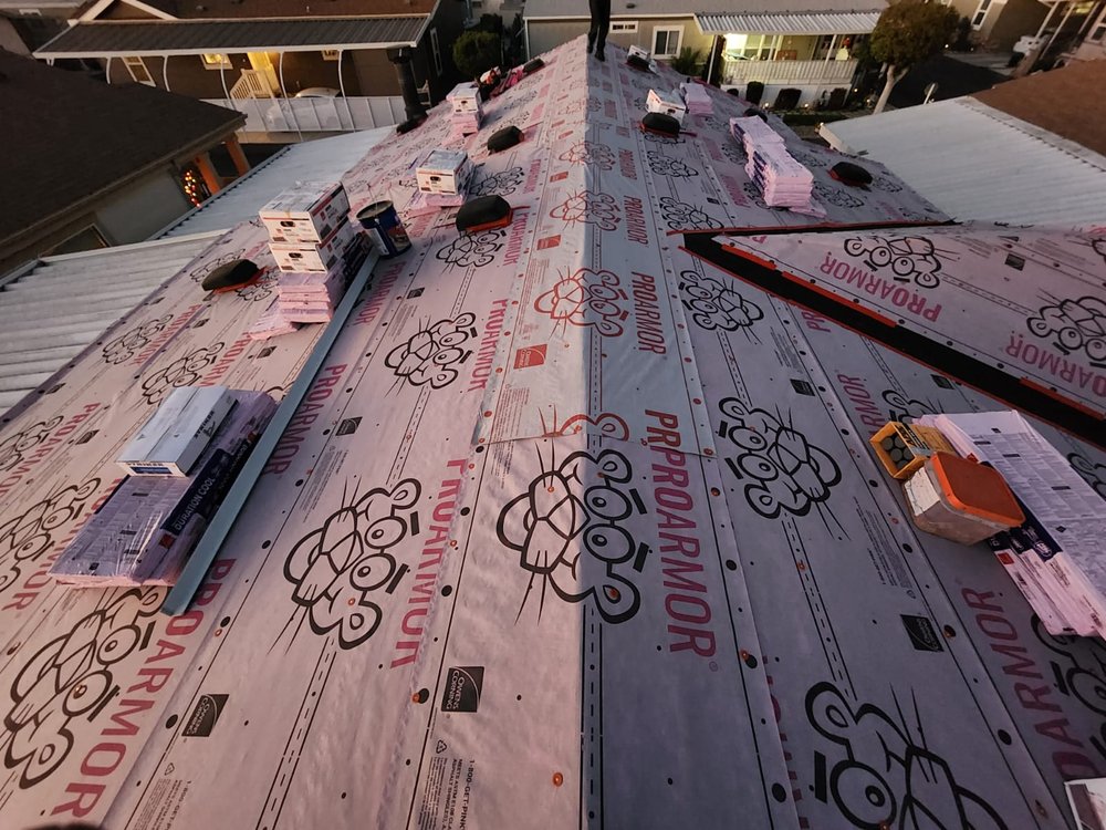 Slide of Gio Roofing