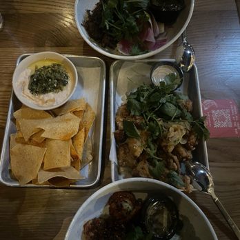 Loro Asian Smokehouse & Bar - Smoked Brisket and Curry Shrimp rice bowls - Smokehouse Near Me - Austin, Texas Loro Asian Smokehouse & Bar - Smoked Brisket and Curry Shrimp rice bowls - Smokehouse Near Me - Austin, Texas