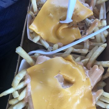 Grizzly Bear's Burger - Grizzly fries - Burgers Near Me - Acton, California Grizzly Bear's Burger - Grizzly fries - Burgers Near Me - Acton, California