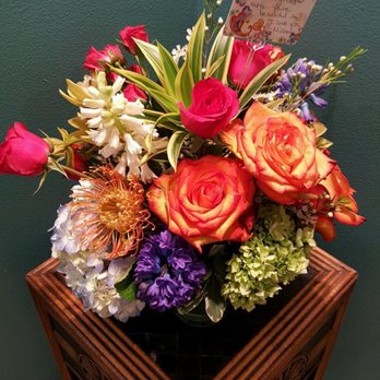 The Flower Lady - My absolutely beautiful Bouquet! Could not have been happier with how the ladies put it together! Thank you so much ! - Florists Near Me - Seattle, Washington The Flower Lady - My absolutely beautiful Bouquet! Could not have been happier with how the ladies put it together! Thank you so much ! - Florists Near Me - Seattle, Washington
