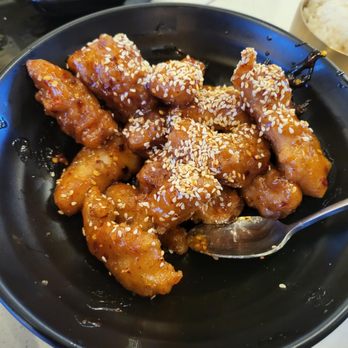 Em Que Viet - Sesame chicken.  Delicious! - Vietnamese Near Me - Saint Paul, Minnesota