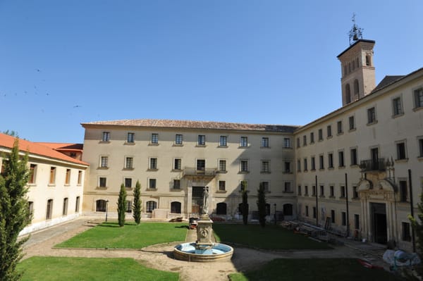 Monasterio San Zoilo | Hotel by null