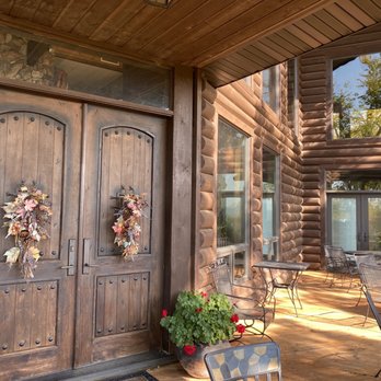 Rocky Waters Vineyard and Winery - front door and patio - Wineries Near Me - Hanover, Illinois