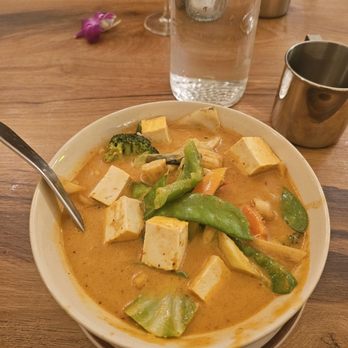 EE-Sane Thai Cuisine - Red Curry - Thai Near Me - Milwaukee, Wisconsin