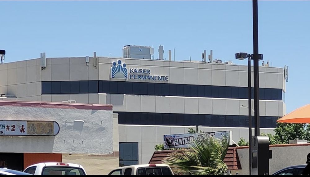 KAISER PERMANENTE HIGH DESERT/VICTORVILLE MEDICAL OFFICES 14011 Park