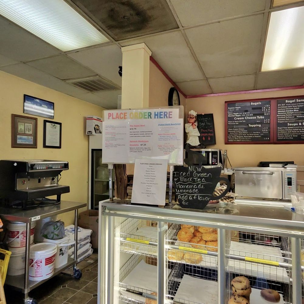 The Bagel Tree Cafe - Bagels Near Me - Roseburg, Oregon