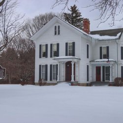 The Hinchey Homestead - The view of the Hinchey Homestead from Hinchey Road.