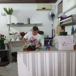 Flower Shop - Al lavoro