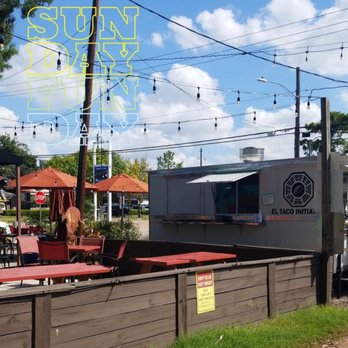 El Taco Initiative - Sunday set up at The Barking Pig. - Food Trucks Near Me - Houston, Texas