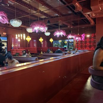 Krave - Seating - Seafood Near Me - McDonough, Georgia Krave - Seating - Seafood Near Me - McDonough, Georgia