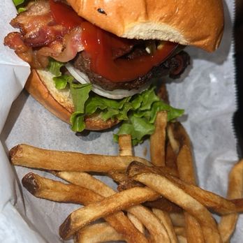 The GOAT Bar & Grill - The smokin' goat burger - Bars Near Me - Murrells Inlet, South Carolina