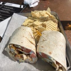 Nip-N-Tuck Bar & Grill - Grilled Chicken Sandwich or Wrap