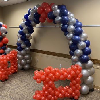 Legendary Balloons - Helmet arch! Perfect for all any football party!! - Balloon Services Near Me Legendary Balloons - Helmet arch! Perfect for all any football party!! - Balloon Services Near Me