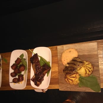 Pinchos Tapasrestaurang - Tapasplanka. - Restaurants Near Me - Skövde, O