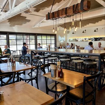 Fàme Caffe - Indoor seating - Coffee & Tea Near Me - Phoenix, Arizona Fàme Caffe - Indoor seating - Coffee & Tea Near Me - Phoenix, Arizona