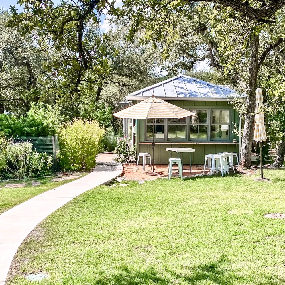 The Wayback Cafe and Cottages - The pool cabana and outside bar - Bed & Breakfast Near Me - Austin, Texas The Wayback Cafe and Cottages - The pool cabana and outside bar - Bed & Breakfast Near Me - Austin, Texas