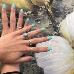 Diva Nails - SNS: long lasting, light weight.