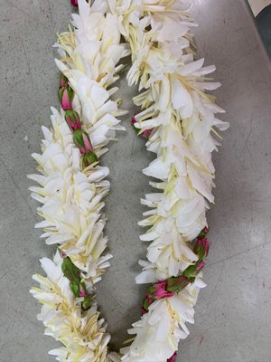 Cindy's Lei & Flower Shoppe by null