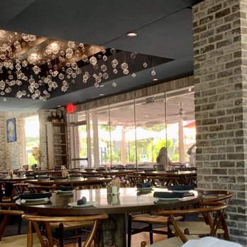 A'Bouzy - Dining room - Champagne Bars Near Me - Houston, Texas A'Bouzy - Dining room - Champagne Bars Near Me - Houston, Texas