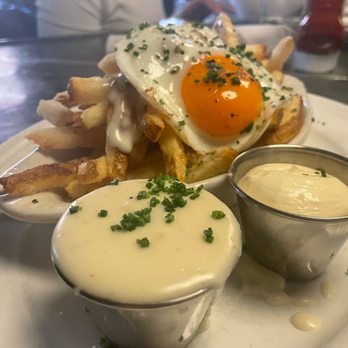 Au Cheval - Bars Near Me - Chicago, Illinois