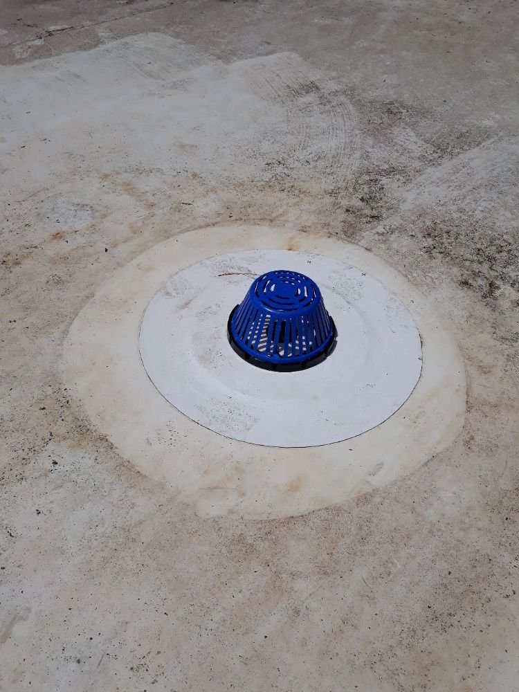 Slide of Roger Roofing