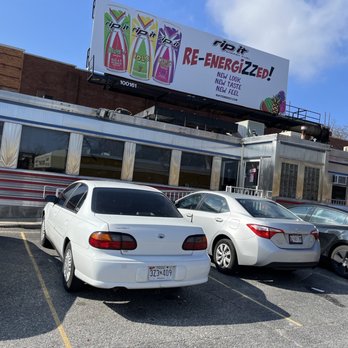 Overlea Diner - cars parked in a parking lot - Diners Near Me - Baltimore, Maryland