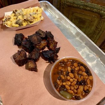 Sugarfire Smoke House - Burnt ends, beans, Mac & rac - Barbeque Near Me - O'Fallon, Missouri Sugarfire Smoke House - Burnt ends, beans, Mac & rac - Barbeque Near Me - O'Fallon, Missouri