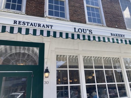 Lou's Restaurant & Bakery by null